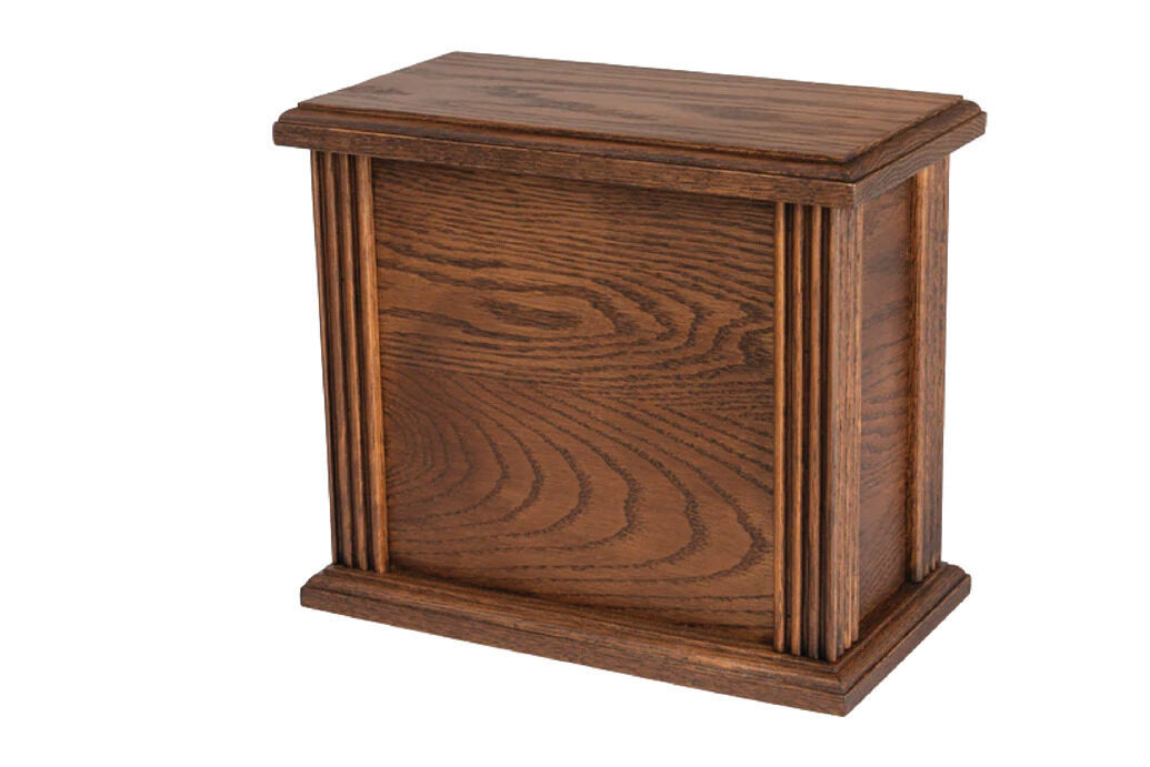 Pillared Oak, urn in Oak